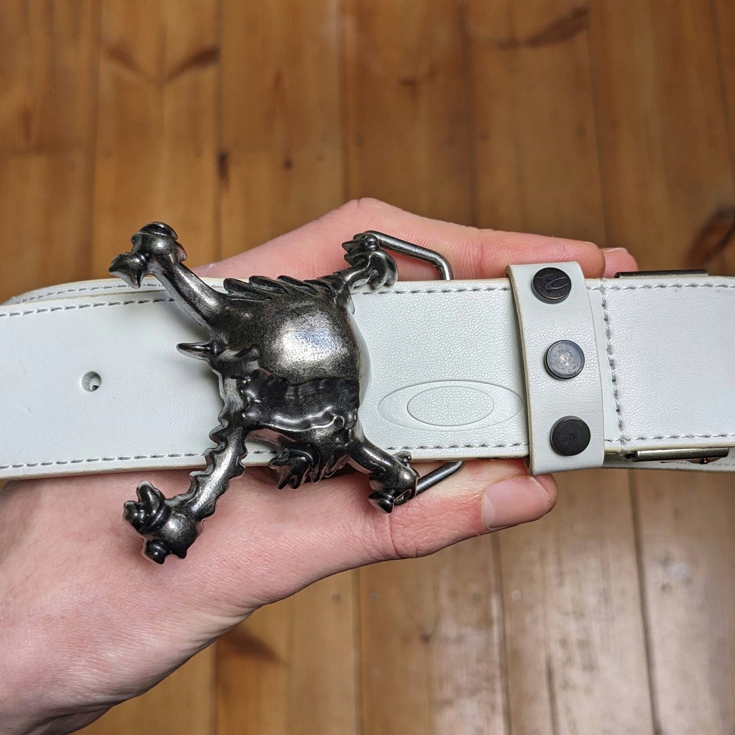 Oakley Scatter Skull Belt / White Leather / Silver Skull