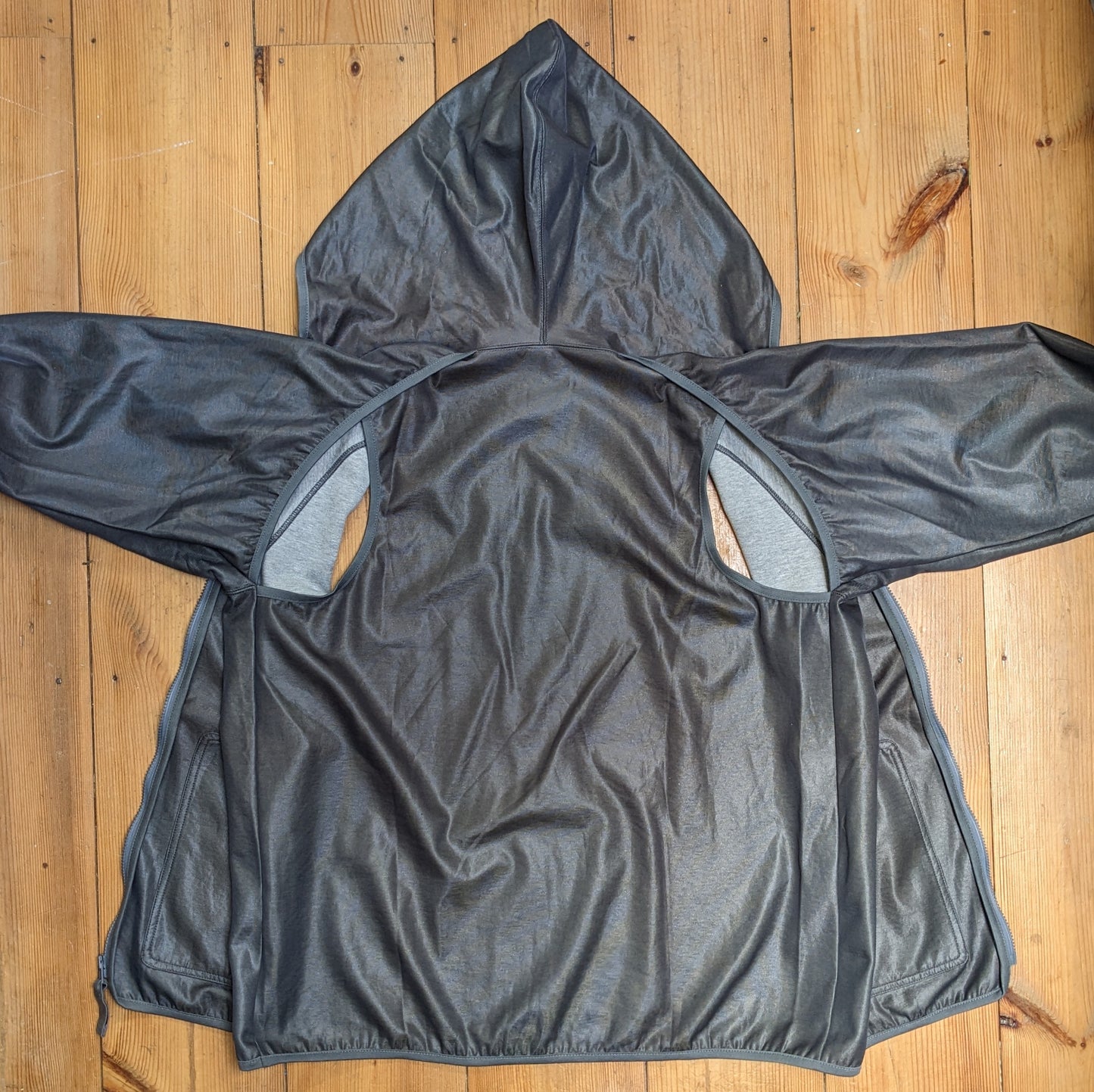 Final Home / Ventilated Hoodie / FW 2004