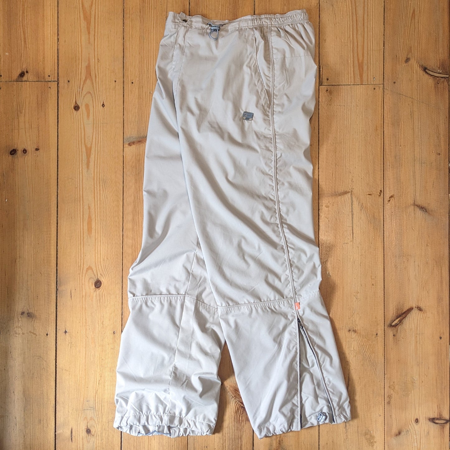 Nike / Adjustable Shell Trackies / XL