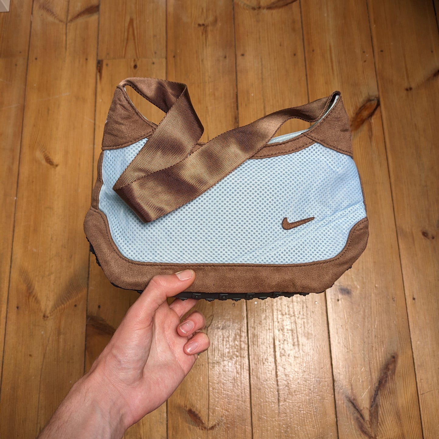 Nike / Waffle Handbag / Light Blue & Brown