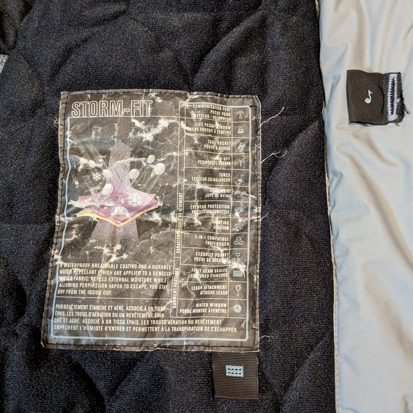 Nike ACG / Lungs Logo Ski Jacket / L